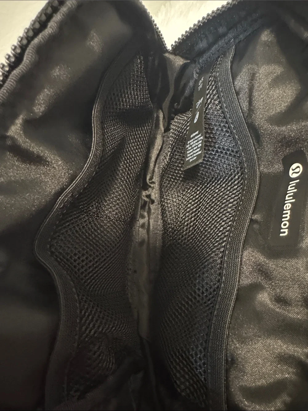Lululemon Everywhere Belt Bag *Disney (Mickey Mouse in Motion Graphic)
